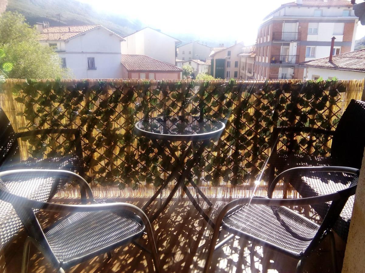 Apartamentos Rurales Imaz Etxea - Urbasa Olazagutia Exterior photo